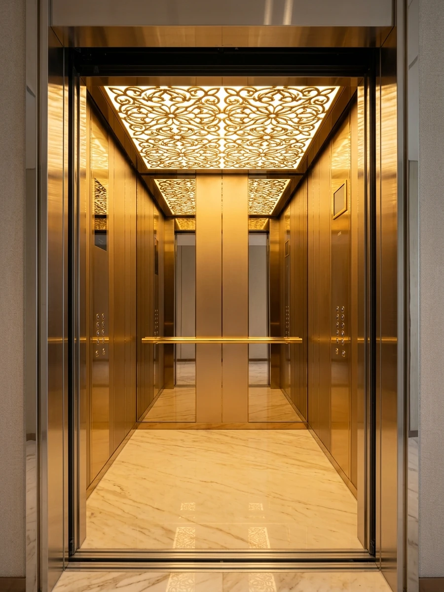 Royal Horizon Duplex Penthouses Lift